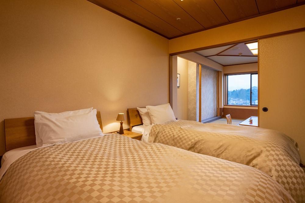 Hida Takayama Onsen Hida Hotel Plaza Exterior photo